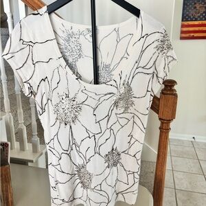 Women’s White Floral Scoop Neck Tee with Metallic Accents